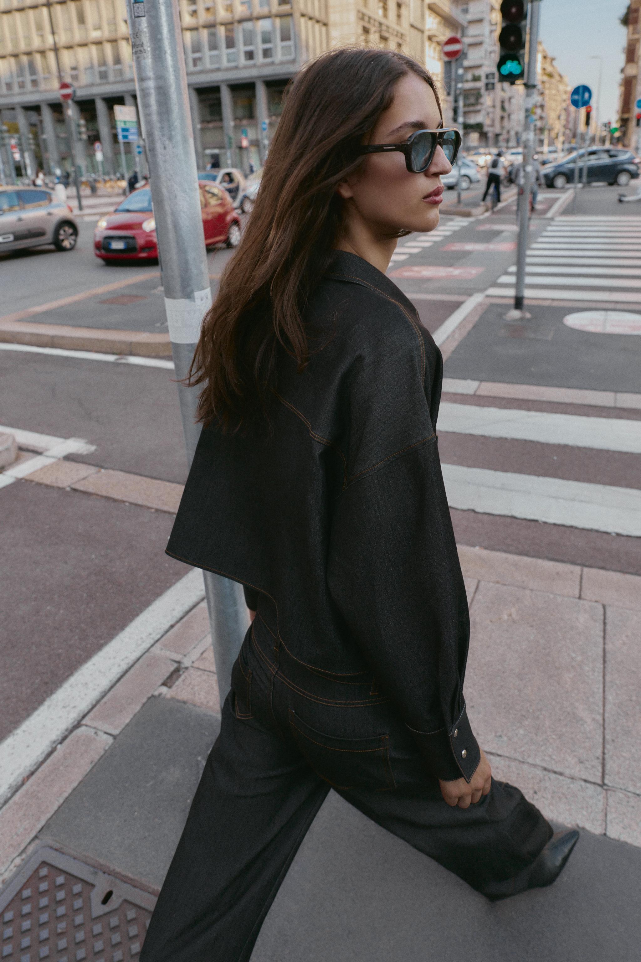 CHEMISE OVERSIZE SURPIQÛRES CONTRASTANTES